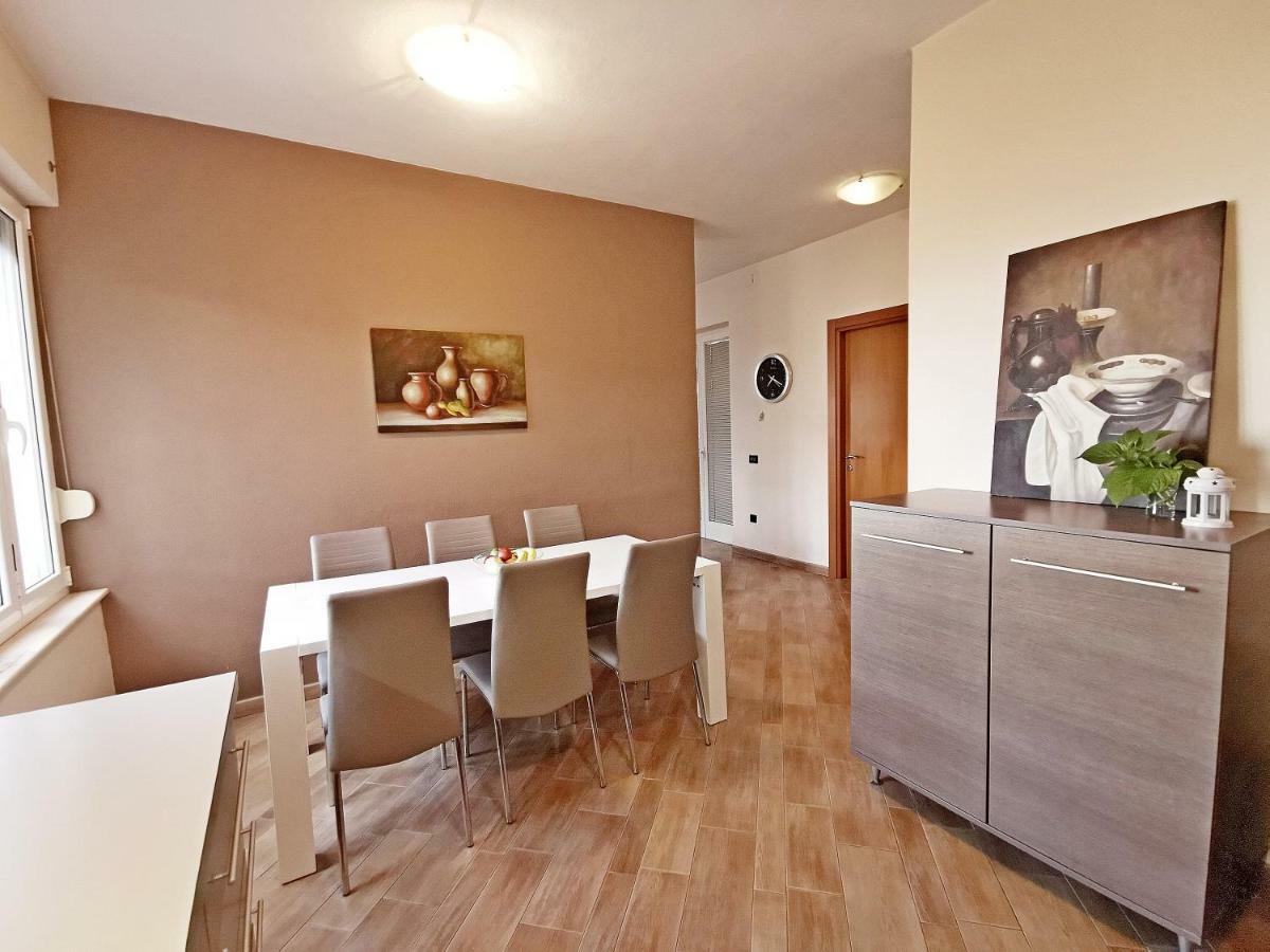 Golden View Apartment Rijeka Luaran gambar