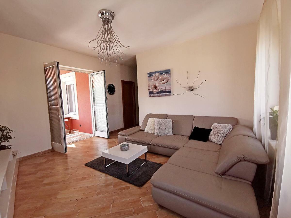 Golden View Apartment Rijeka Luaran gambar