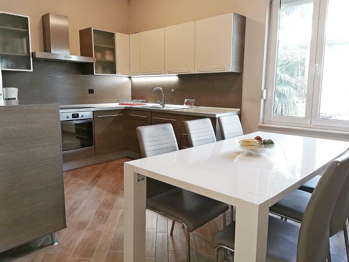 Golden View Apartment Rijeka Luaran gambar